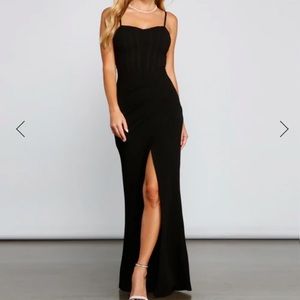 ***BRAND NEW*** Windsor Dress